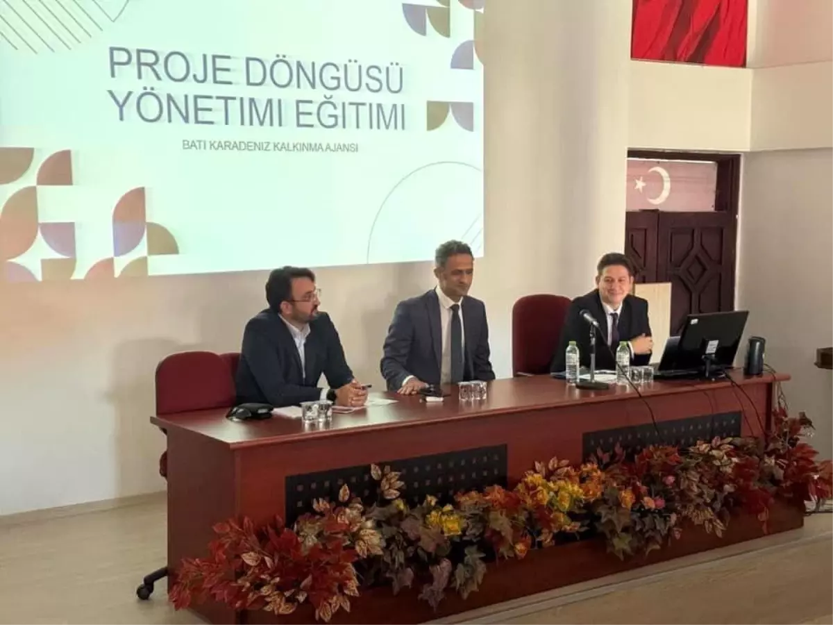 Proje Yazma Eğitimi Çaycuma’da Başladı